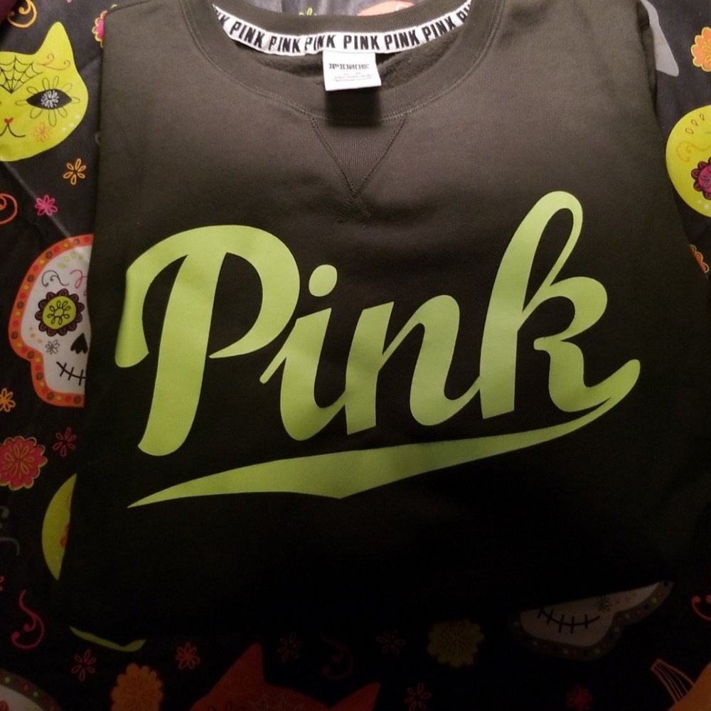 Pink crewneck
